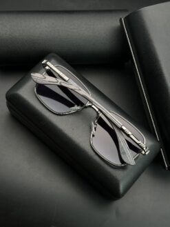 Alternative view of عینک برند میباخ (2558) MAYBACH