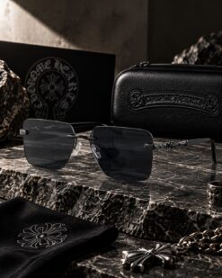 Alternative view of عینک خاص کروم هارتز مناسب آقا و خانوم کد (3118) CHROME HEARTS